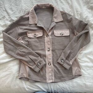 Long sleeve, button down purple shirt size small hem & thread boutique shirt